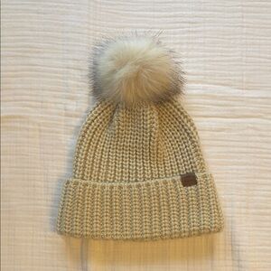 Women’s Roots Olivia Toque